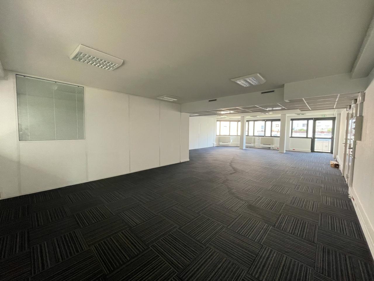 Bureau Lyon 157m² Location bureau Lyon Rhône OLBUR2108978 1